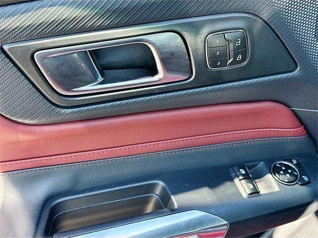 2025 Ford S650 Mustang - Image 11 of 16
