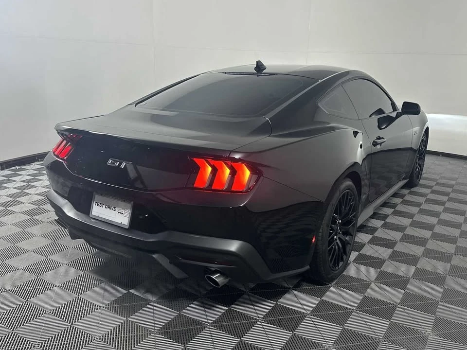 2025 Ford S650 Mustang - Image 2 of 15