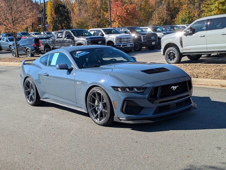 2025 Ford S650 Mustang - Image 2 of 12