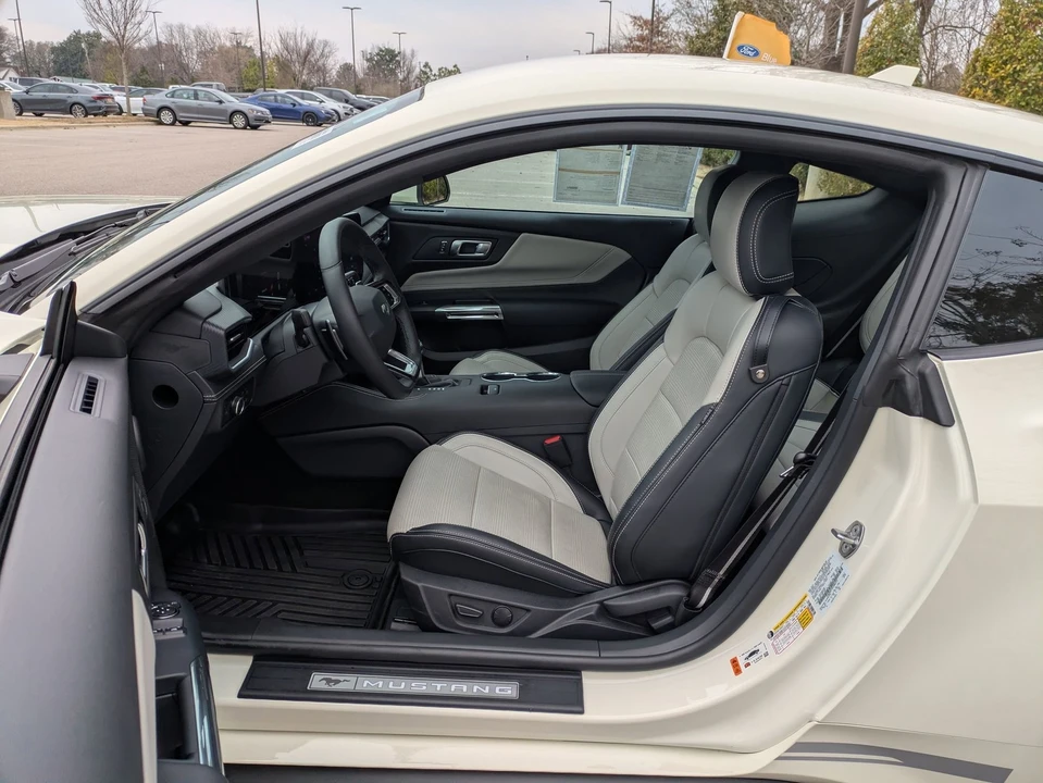 2025 Ford S650 Mustang - Image 12 of 12