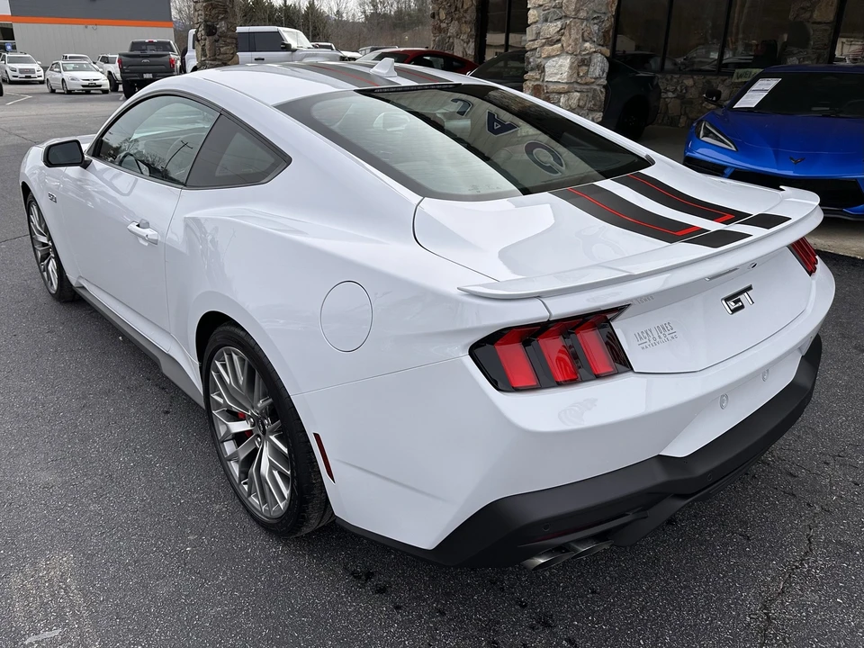 2025 Ford S650 Mustang - Image 8 of 12