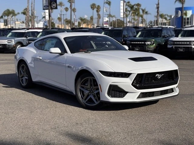 2025 Ford S650 Mustang - Image 2 of 12
