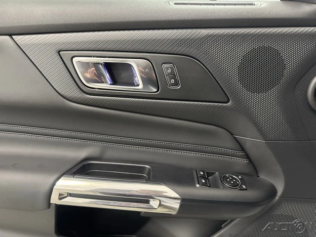 2025 Ford S650 Mustang - Image 8 of 12