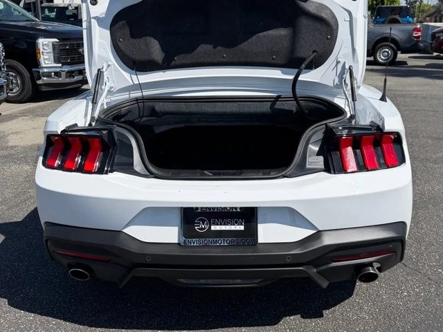 2025 Ford S650 Mustang - Image 11 of 31