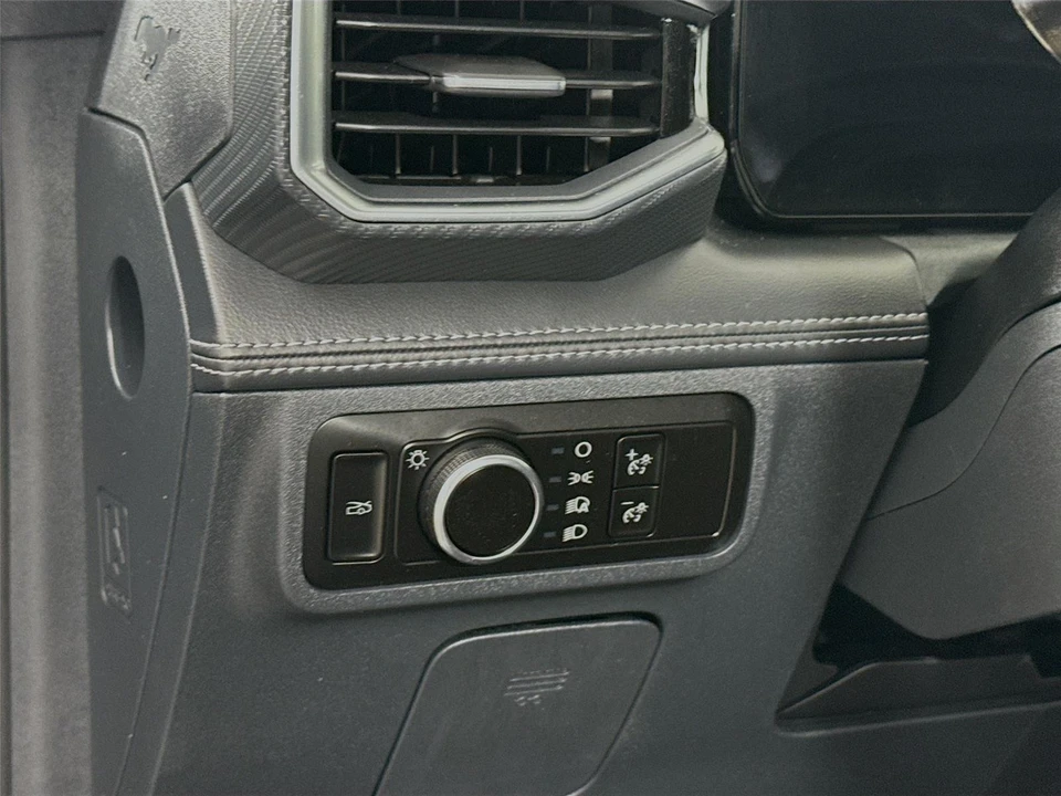 2025 Ford S650 Mustang - Image 10 of 21