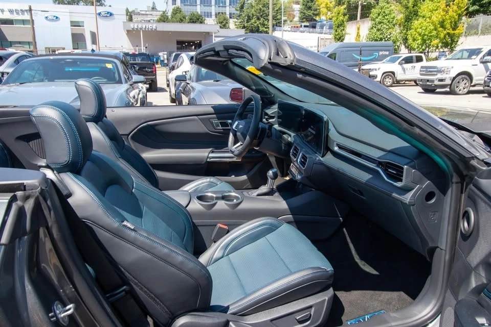 2025 Ford S650 Mustang - Image 10 of 17