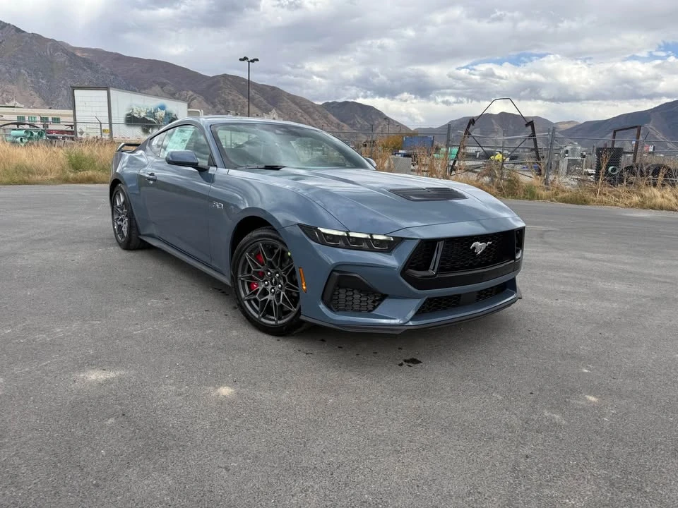 2025 Ford S650 Mustang - Image 2 of 16