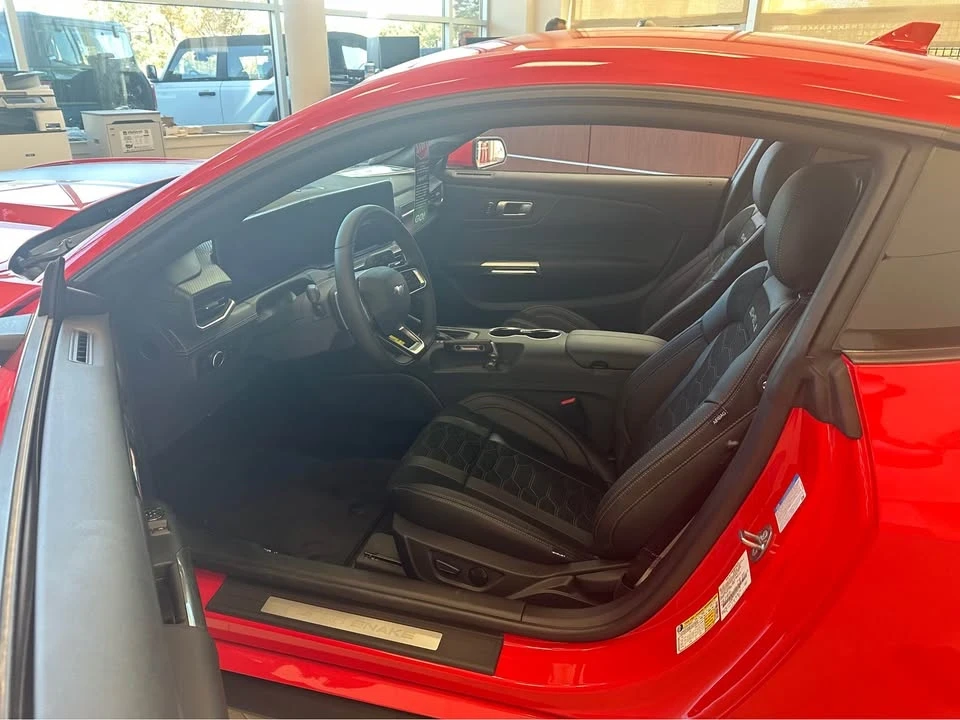 2025 Ford S650 Mustang - Image 3 of 9