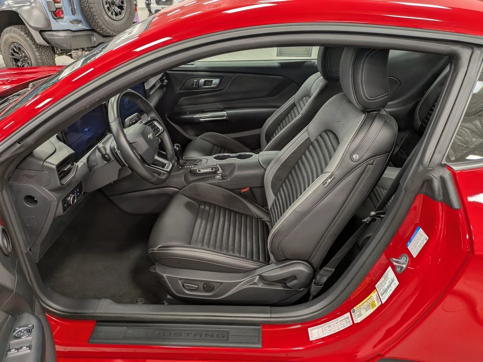 2025 Ford S650 Mustang - Image 10 of 21