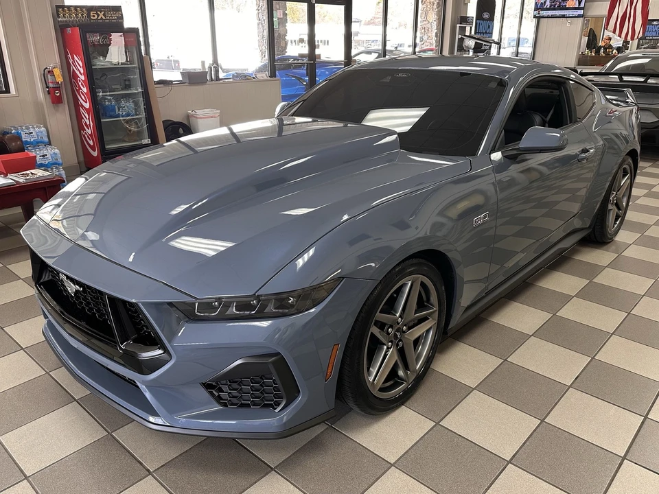 2025 Ford S650 Mustang - Image 2 of 21