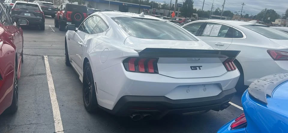 2025 Ford S650 Mustang - Image 3 of 6