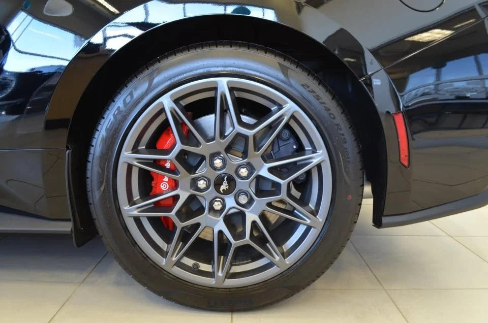 2025 Ford S650 Mustang - Image 2 of 13