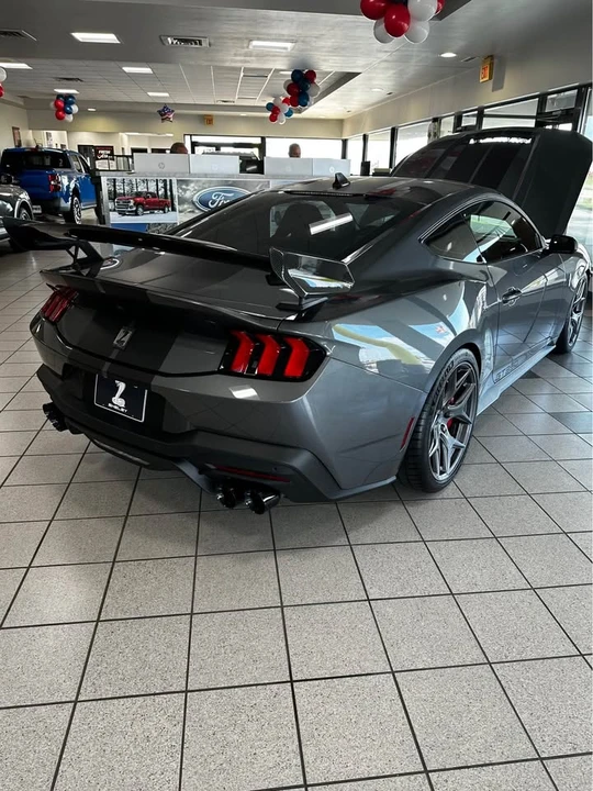 2025 Ford Shelby Mustang - Image 7 of 15