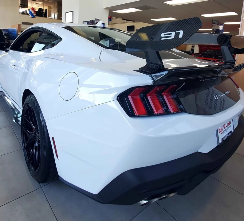 2025 Ford S650 Mustang - Image 7 of 10