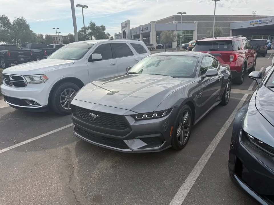 2025 Ford S650 Mustang - Image 2 of 7