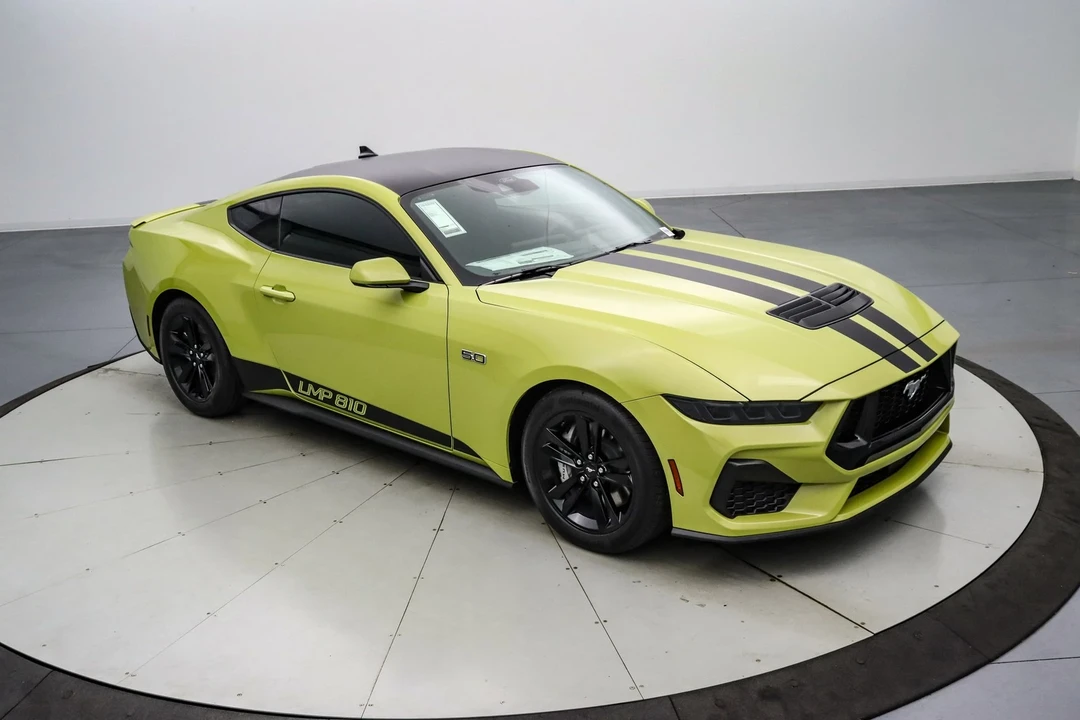 2025 Ford S650 Mustang - Image 2 of 21