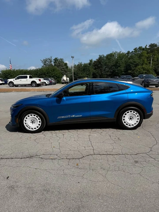 2025 Ford Mustang Mach-E - Image 2 of 17