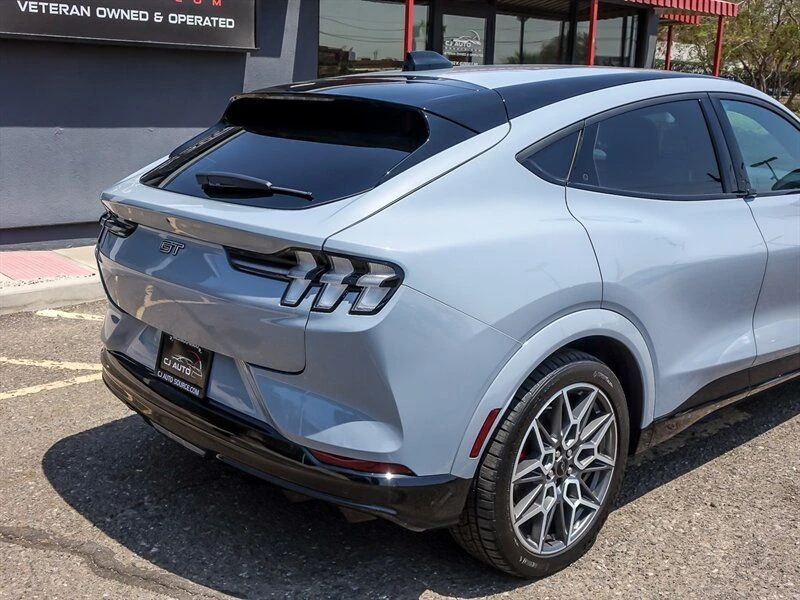 2025 Ford Mustang Mach-E - Image 9 of 20