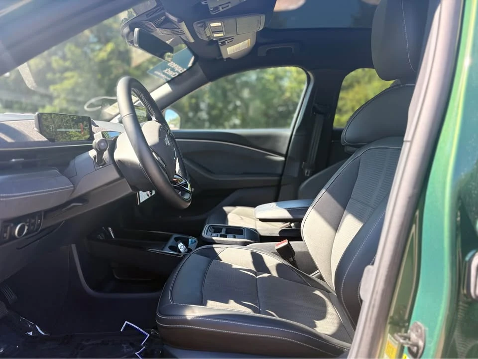 2025 Ford Mustang Mach-E - Image 5 of 10