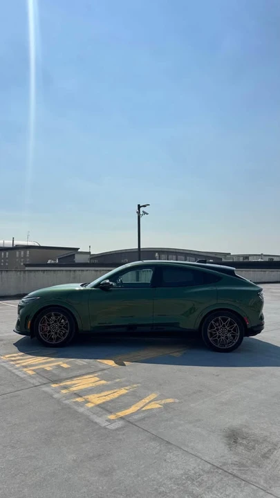2025 Ford Mustang Mach-E - Image 9 of 10