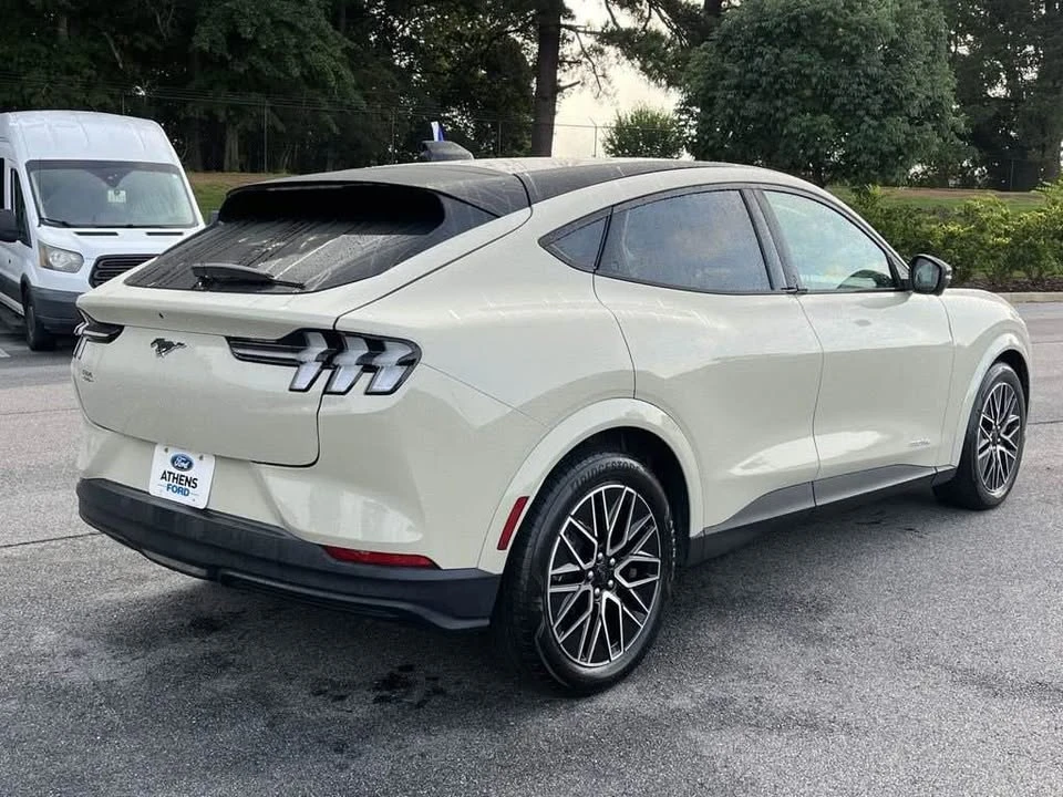 2025 Ford Mustang Mach-E - Image 6 of 15