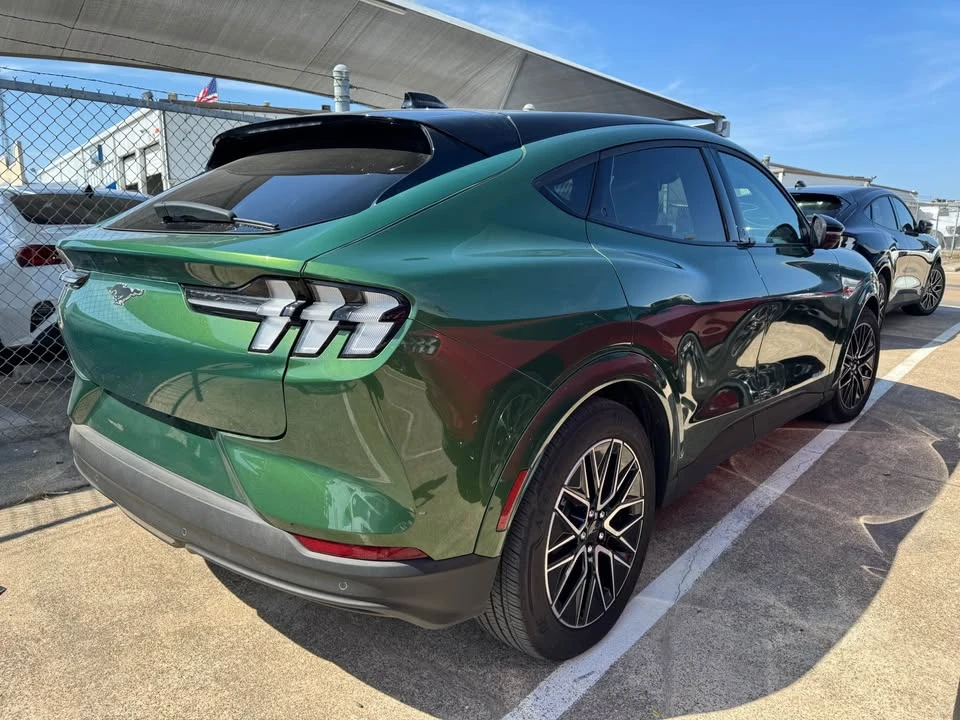 2025 Ford Mustang Mach-E - Image 4 of 9