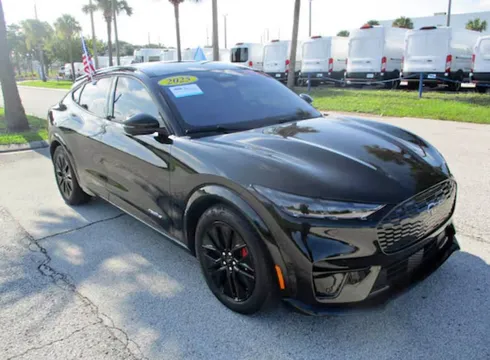 2025 Ford Mustang Mach-E Premium SUV