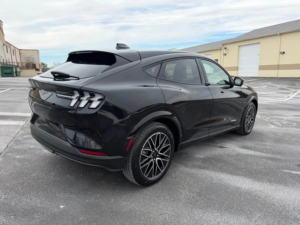 2025 Ford Mustang Mach-E - Image 8 of 18
