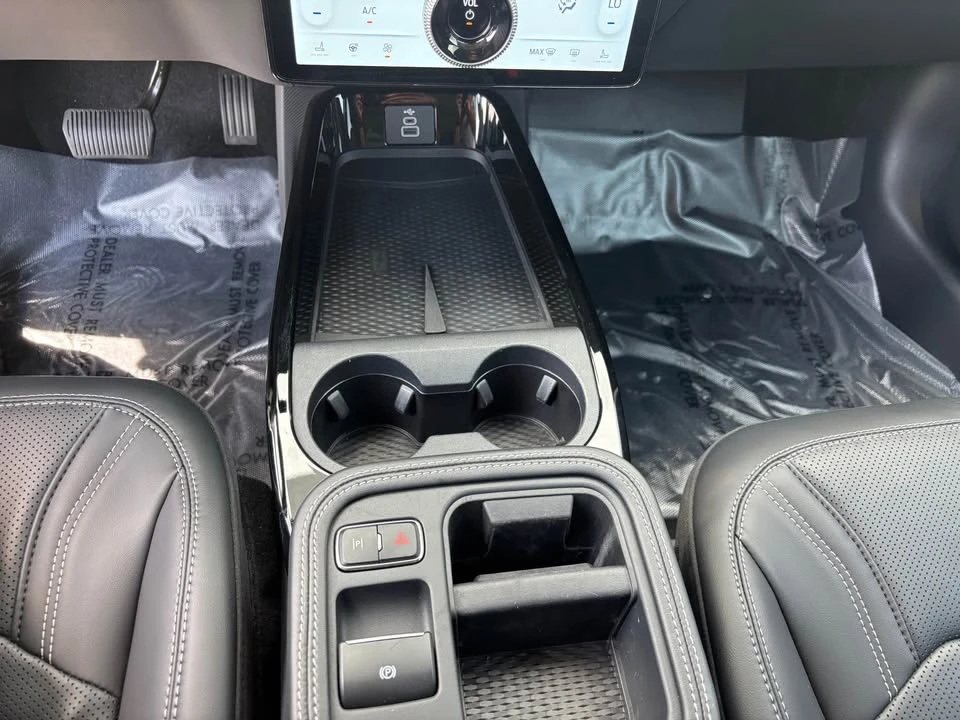 2025 Ford Mustang Mach-E - Image 11 of 15