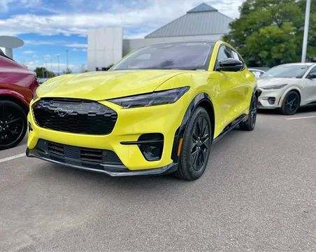 2025 Ford Mustang Mach-E Premium Sport Utility 4D