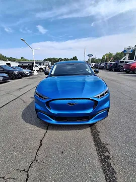 2025 Ford Mustang Mach-E Select RWD