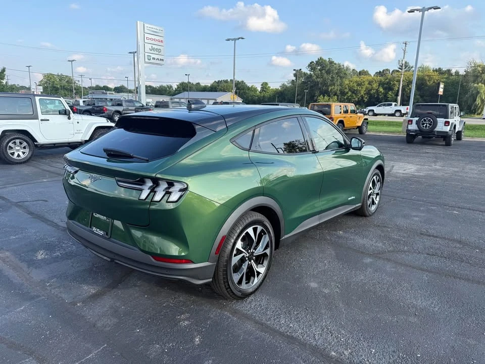 2025 Ford Mustang Mach-E - Image 9 of 19