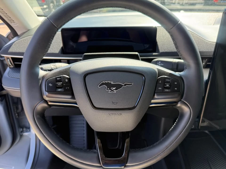 2025 Ford Mustang Mach-E - Image 7 of 8