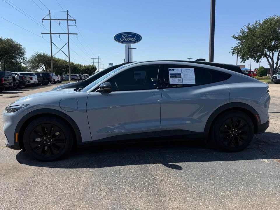 2025 Ford Mustang Mach-E - Image 2 of 8