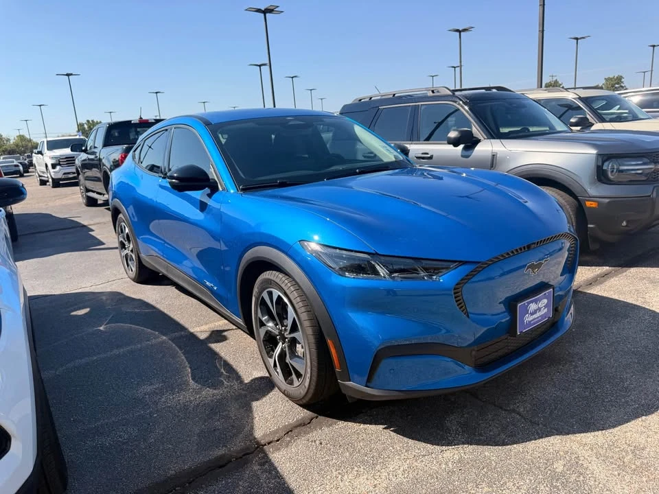 2025 Ford Mustang Mach-E - Image 2 of 6