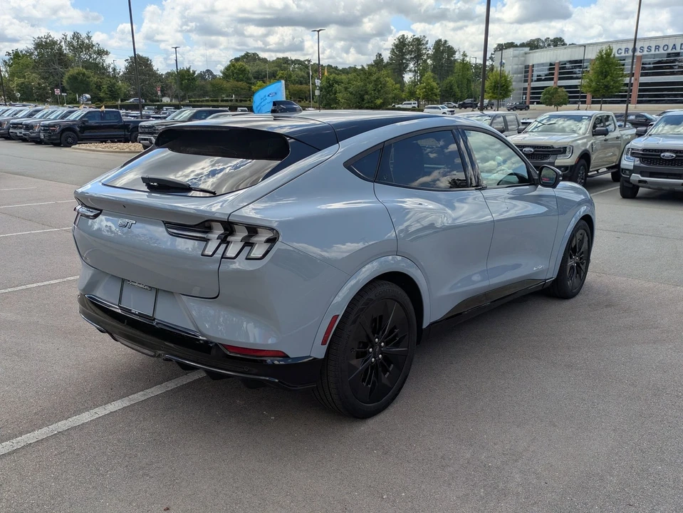 2025 Ford Mustang Mach-E - Image 4 of 31