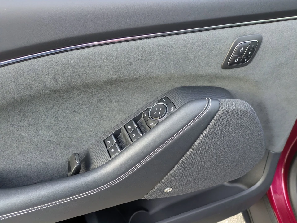 2025 Ford Mustang Mach-E - Image 17 of 31