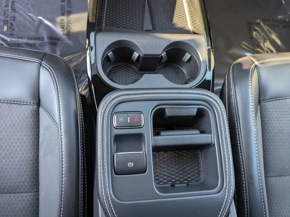 2025 Ford Mustang Mach-E - Image 25 of 31