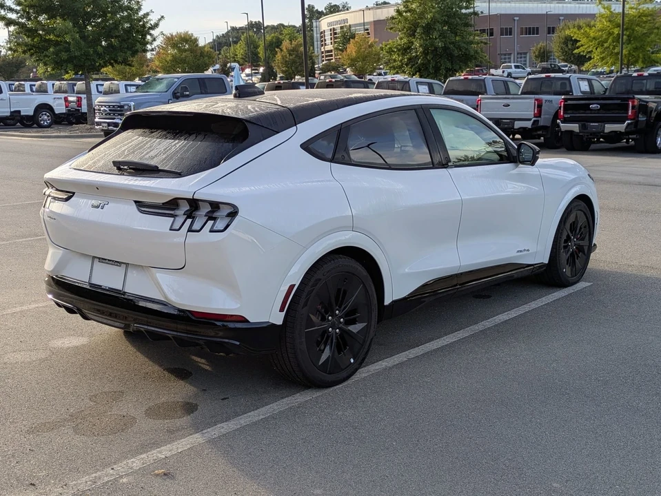 2025 Ford Mustang Mach-E - Image 4 of 12