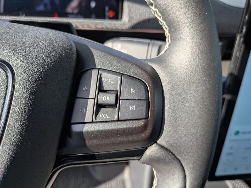 2025 Ford Mustang Mach-E - Image 20 of 31
