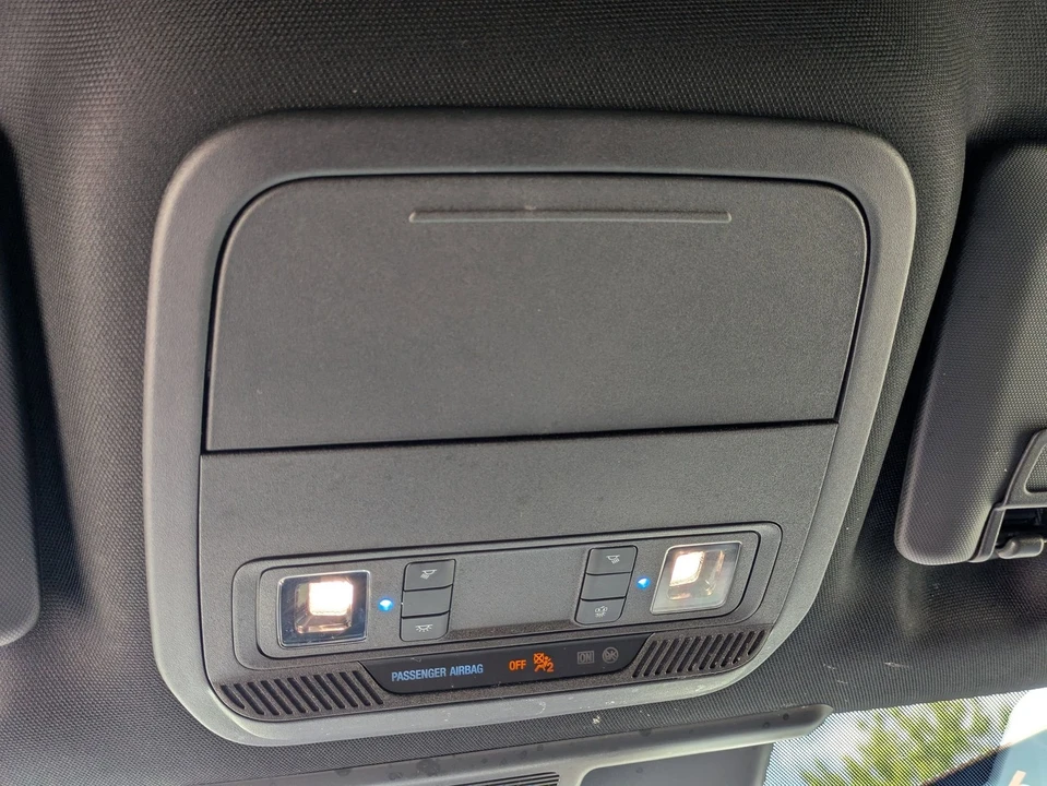 2025 Ford Mustang Mach-E - Image 28 of 31