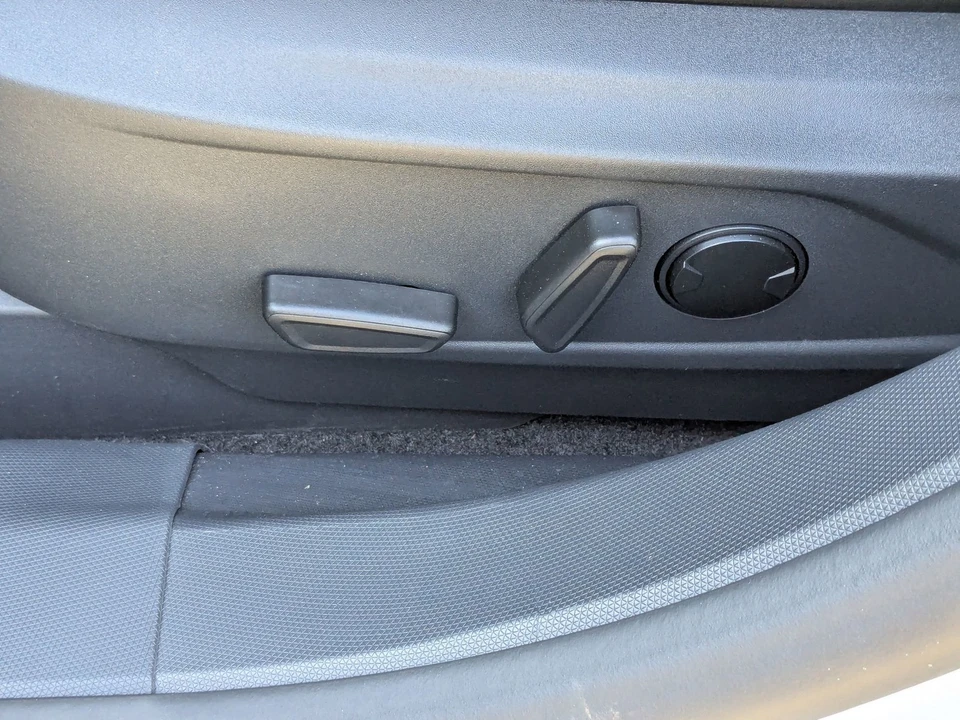 2025 Ford Mustang Mach-E - Image 17 of 21