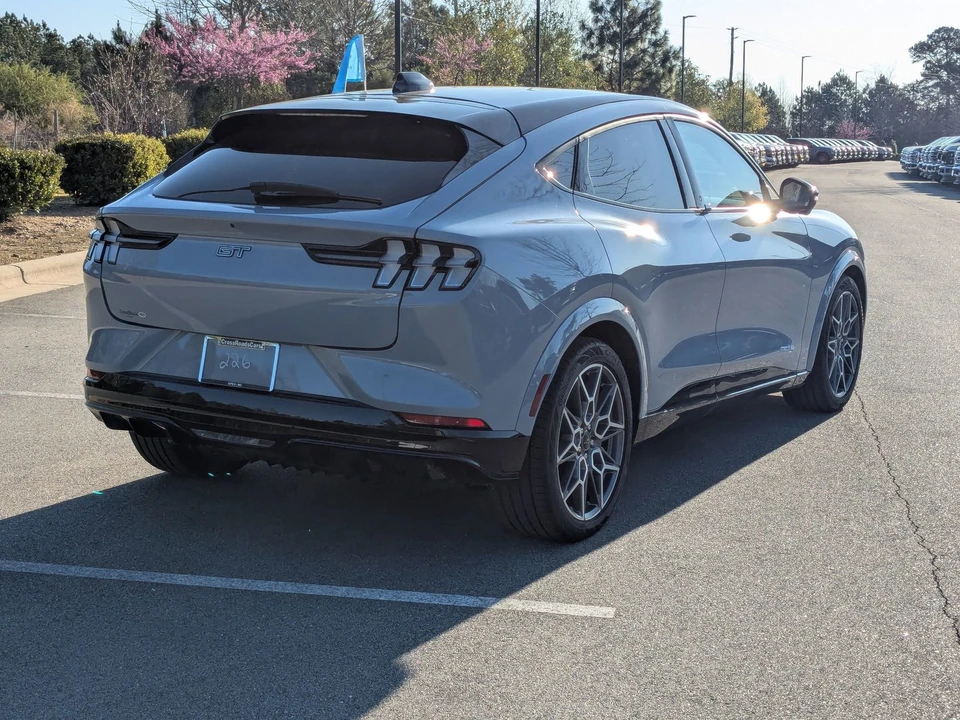2025 Ford Mustang Mach-E - Image 4 of 21