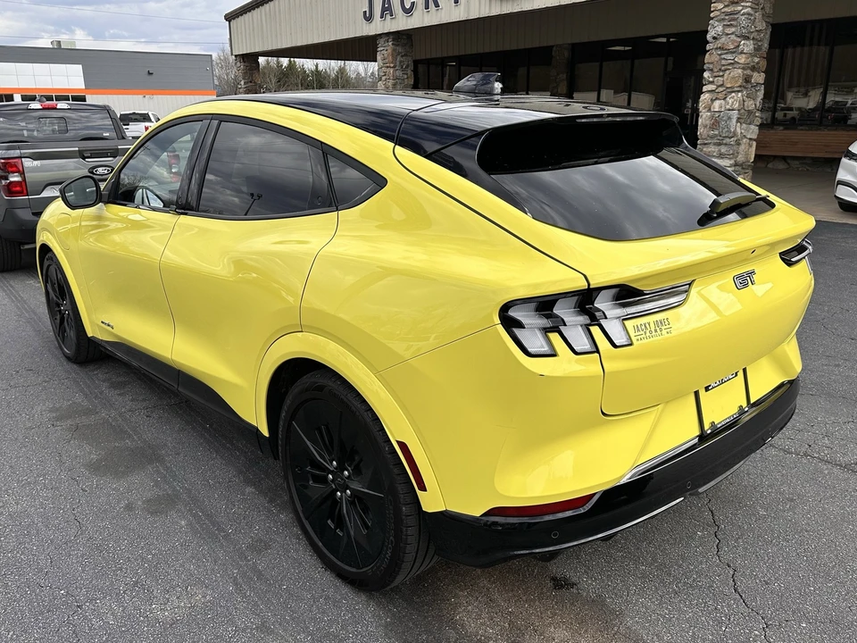 2025 Ford Mustang Mach-E - Image 8 of 12