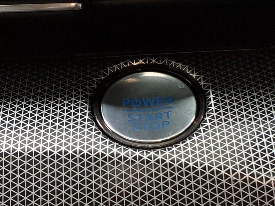 2025 Ford Mustang Mach-E - Image 21 of 28