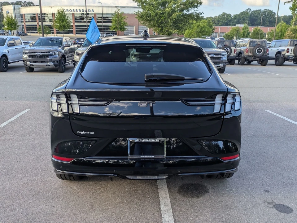 2025 Ford Mustang Mach-E - Image 5 of 31