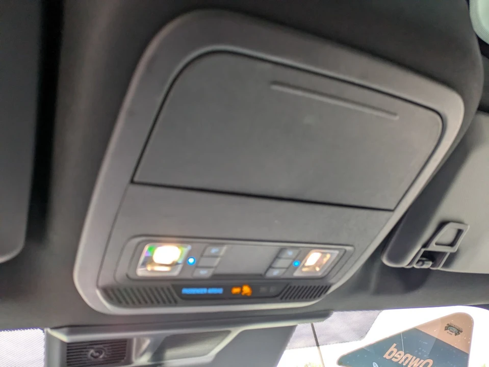 2025 Ford Mustang Mach-E - Image 28 of 31