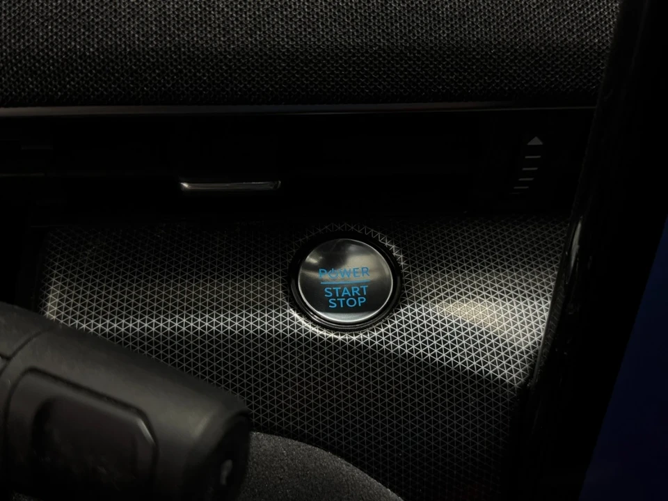 2025 Ford Mustang Mach-E - Image 16 of 21