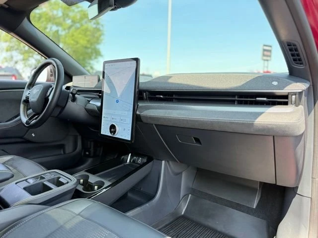 2025 Ford Mustang Mach-E - Image 16 of 20