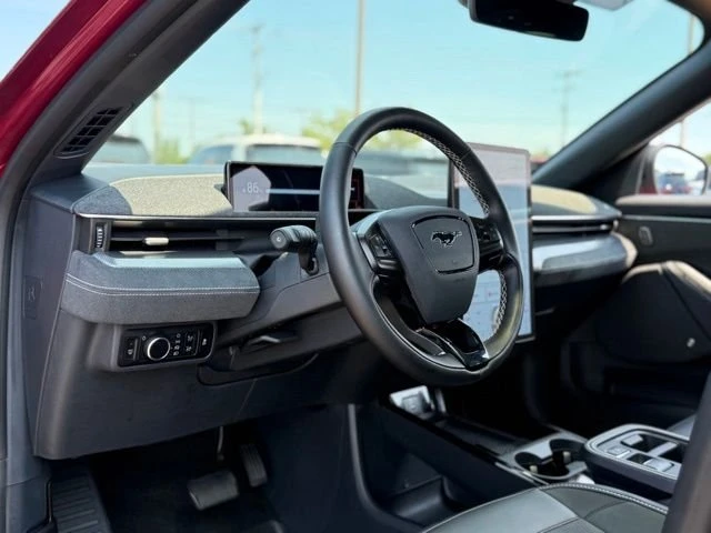 2025 Ford Mustang Mach-E - Image 11 of 20